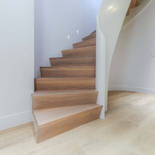 Designtrap op verdieping