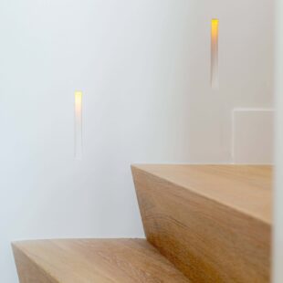 Verlichte trap met z-treden
